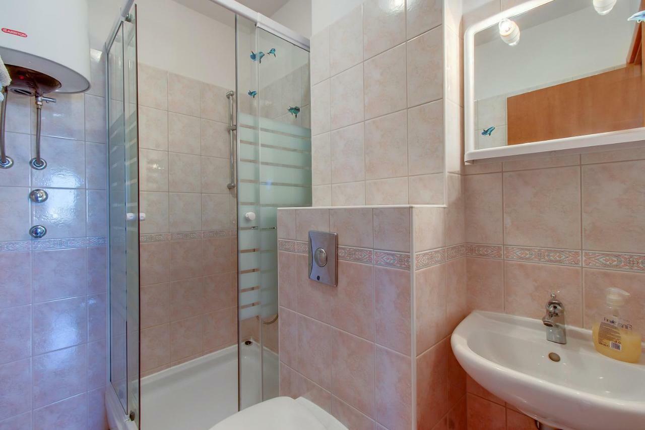 Apartments Bellus Mare Mali Losinj Exterior photo
